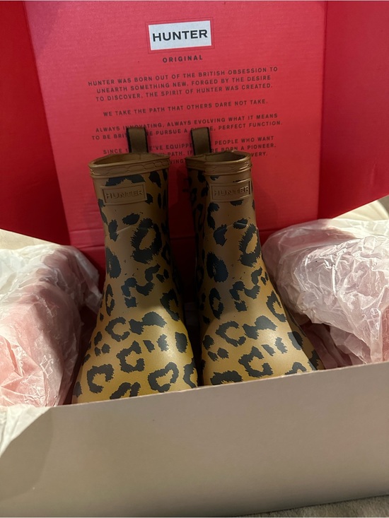 Hunter Shoes - Hunter Leopard-Print Short Rain Boots - Brown & Black